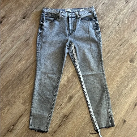 Kensie Gray Denim Jeans - Picture 6 of 9